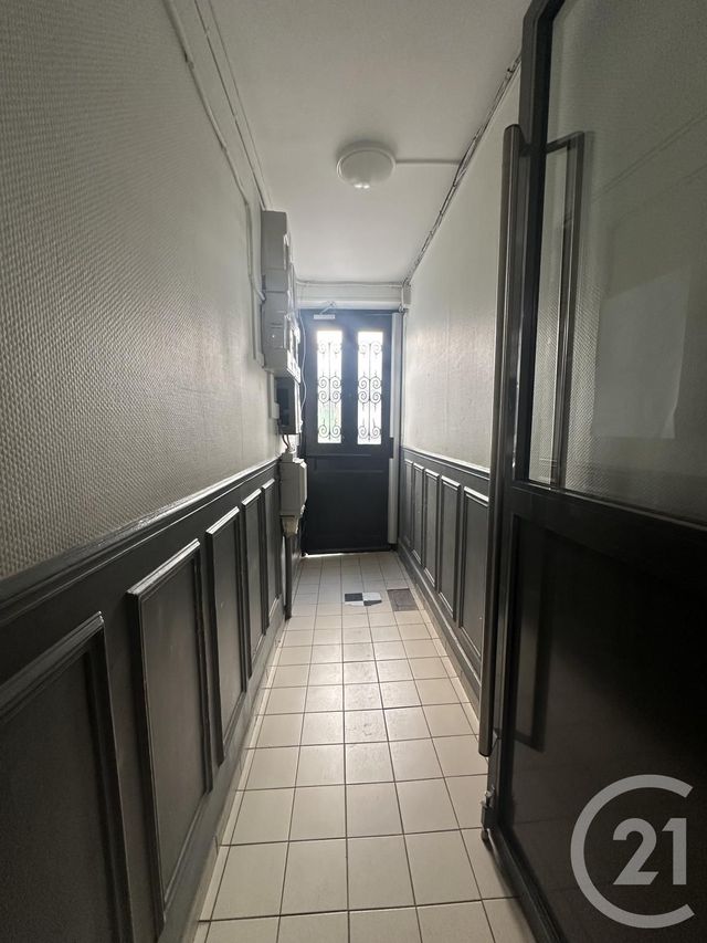 Appartement F1 à vendre - 1 pièce - 22.0 m2 - PARIS - 75020 - ILE-DE-FRANCE - Century 21 Pyrénées