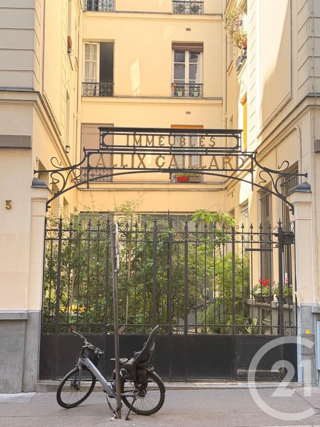 Appartement à vendre - 2 pièces - 45.0 m2 - PARIS - 75011 - ILE-DE-FRANCE - Century 21 Pyrénées