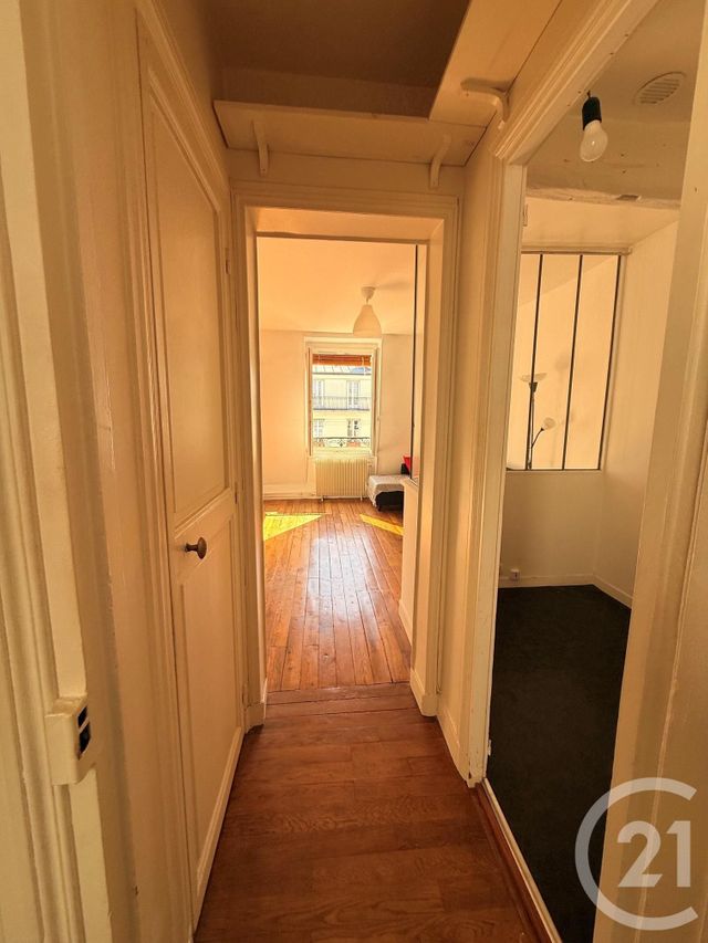 Appartement à vendre - 2 pièces - 45.0 m2 - PARIS - 75011 - ILE-DE-FRANCE - Century 21 Pyrénées