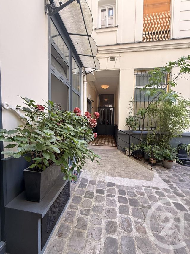 Appartement à vendre - 2 pièces - 45.0 m2 - PARIS - 75011 - ILE-DE-FRANCE - Century 21 Pyrénées