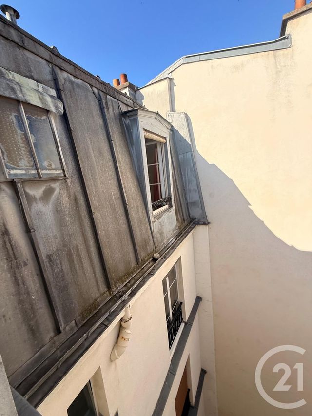 Appartement à vendre - 2 pièces - 45.0 m2 - PARIS - 75011 - ILE-DE-FRANCE - Century 21 Pyrénées