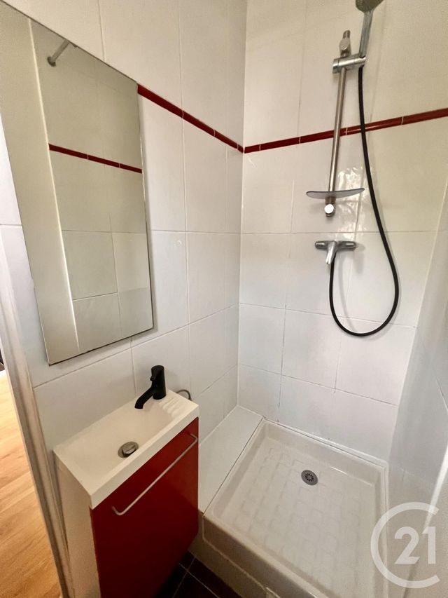 Appartement Studio à vendre - 1 pièce - 17.5 m2 - PARIS - 75020 - ILE-DE-FRANCE - Century 21 Pyrénées