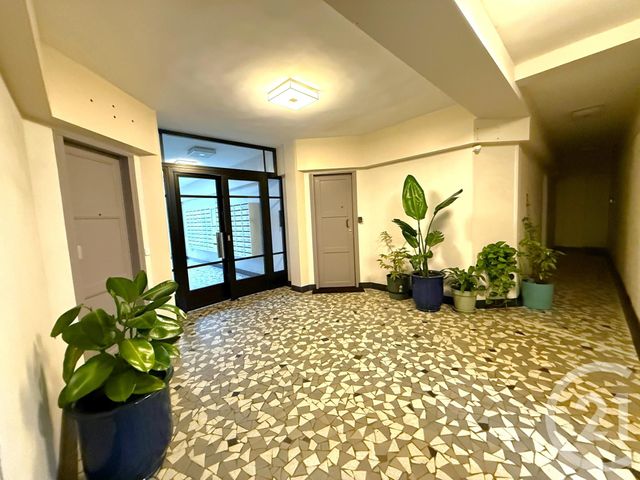 Appartement F1 à vendre - 1 pièce - 28.0 m2 - PARIS - 75020 - ILE-DE-FRANCE - Century 21 Pyrénées