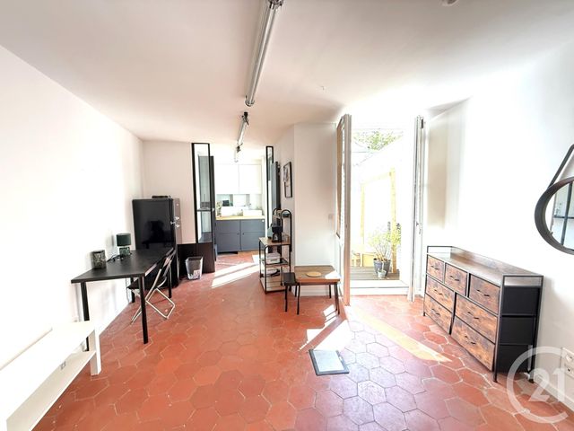 Appartement F1 à vendre - 1 pièce - 30.0 m2 - PARIS - 75020 - ILE-DE-FRANCE - Century 21 Pyrénées