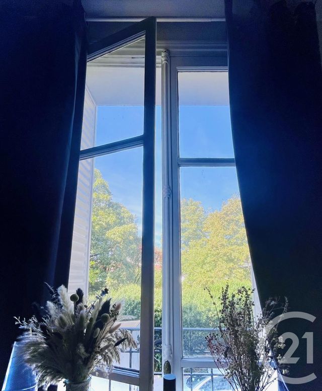 Afficher la photo en grand Appartement F2 à vendre - 2 pièces - 43.0 m2 - PARIS - 75020 - ILE-DE-FRANCE - Century 21 Pyrénées