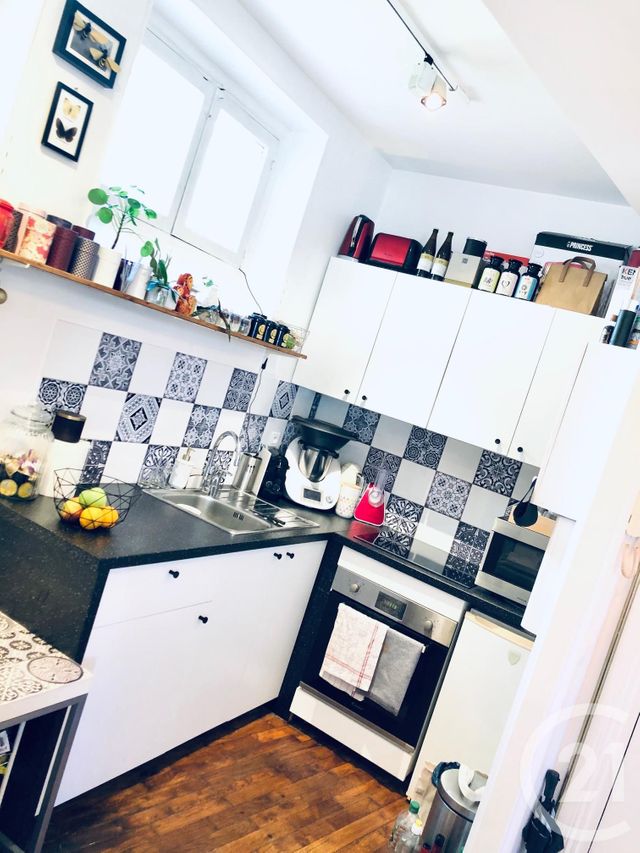 Afficher la photo en grand Appartement F2 à vendre - 2 pièces - 43.0 m2 - PARIS - 75020 - ILE-DE-FRANCE - Century 21 Pyrénées