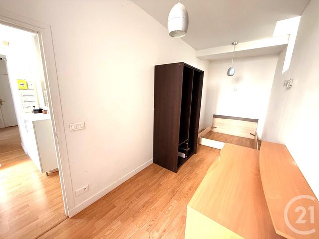 Appartement F3 à vendre - 3 pièces - 46.0 m2 - PARIS - 75020 - ILE-DE-FRANCE - Century 21 Pyrénées