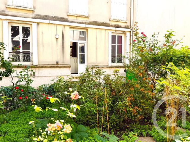 Appartement F3 à vendre - 3 pièces - 46.0 m2 - PARIS - 75020 - ILE-DE-FRANCE - Century 21 Pyrénées