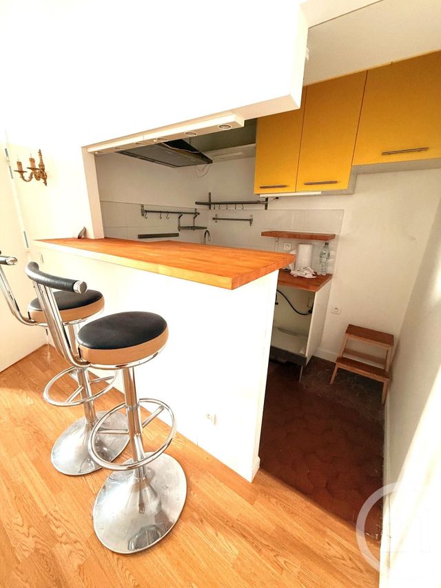 Appartement F3 à vendre - 3 pièces - 46.0 m2 - PARIS - 75020 - ILE-DE-FRANCE - Century 21 Pyrénées