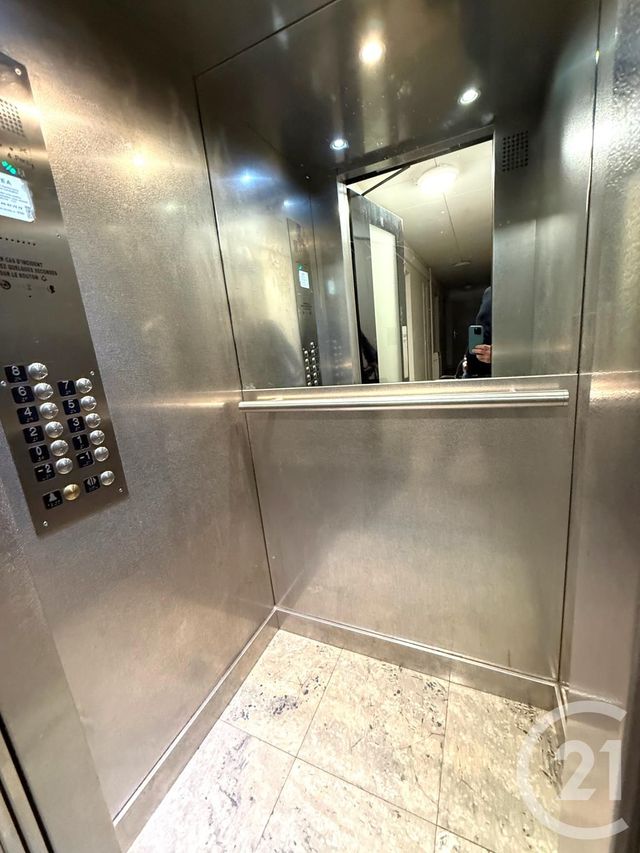 Afficher la photo en grand Appartement F1 à vendre - 1 pièce - 17.0 m2 - PARIS - 75020 - ILE-DE-FRANCE - Century 21 Pyrénées