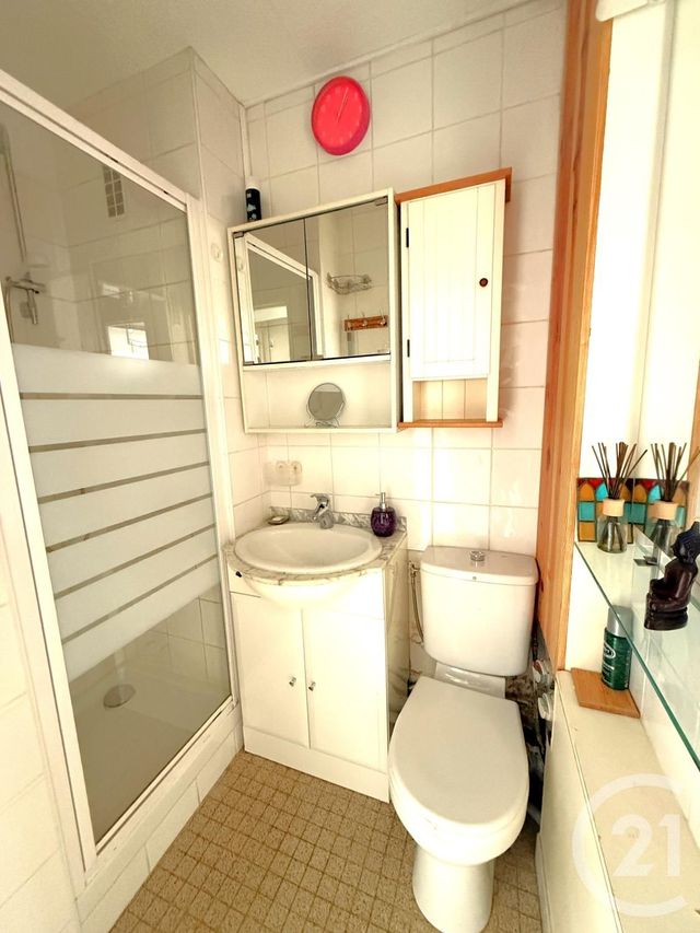 Afficher la photo en grand Appartement F1 à vendre - 1 pièce - 17.0 m2 - PARIS - 75020 - ILE-DE-FRANCE - Century 21 Pyrénées