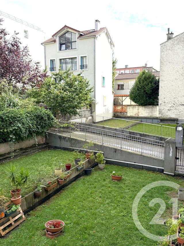 Afficher la photo en grand Appartement F3 à vendre - 3 pièces - 73.0 m2 - PARIS - 75020 - ILE-DE-FRANCE - Century 21 Pyrénées