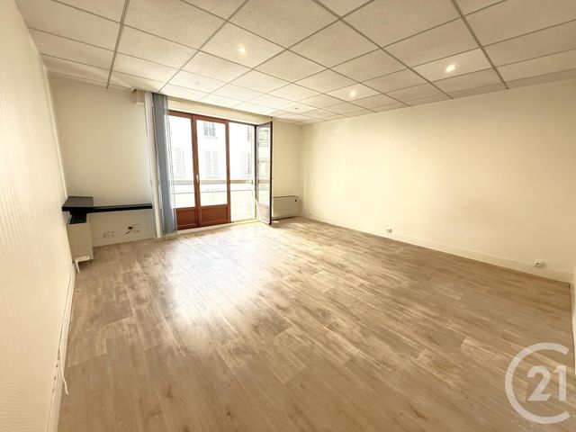 Afficher la photo en grand Appartement F3 à vendre - 3 pièces - 73.0 m2 - PARIS - 75020 - ILE-DE-FRANCE - Century 21 Pyrénées