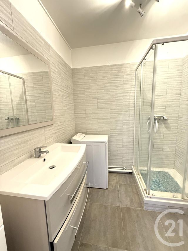 Appartement F1 à vendre - 1 pièce - 34.0 m2 - PARIS - 75019 - ILE-DE-FRANCE - Century 21 Pyrénées