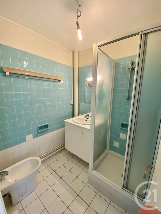Appartement F2 à louer - 3 pièces - 53.85 m2 - PARIS - 75020 - ILE-DE-FRANCE - Century 21 Pyrénées