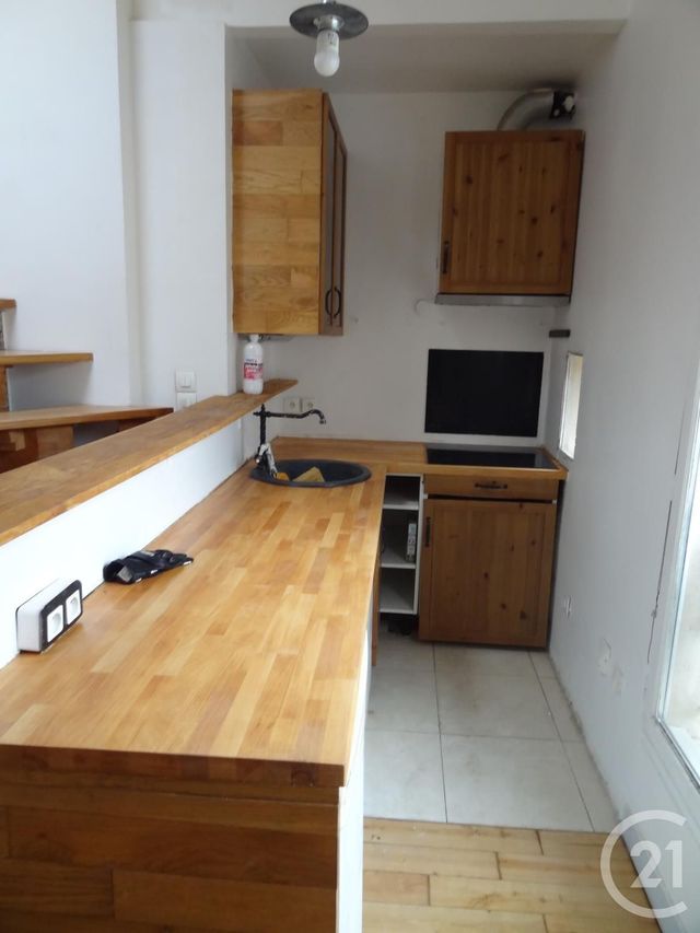 Appartement à louer - 2 pièces - 42.01 m2 - PARIS - 75020 - ILE-DE-FRANCE - Century 21 Pyrénées