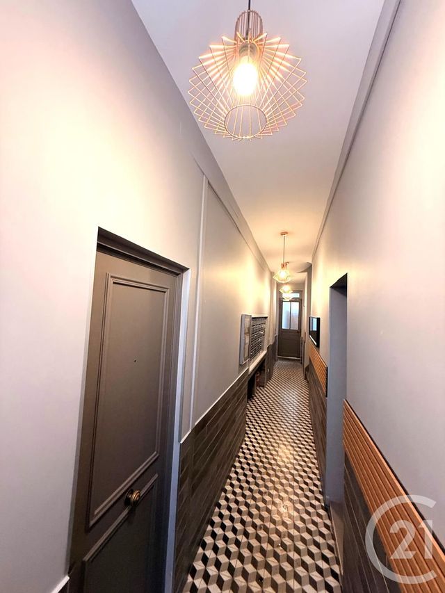 Appartement F1 à vendre - 1 pièce - 26.0 m2 - PARIS - 75019 - ILE-DE-FRANCE - Century 21 Pyrénées