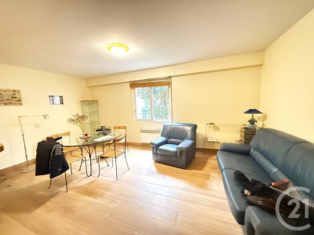 Appartement F2 à vendre - 2 pièces - 48.0 m2 - PARIS - 75020 - ILE-DE-FRANCE - Century 21 Pyrénées