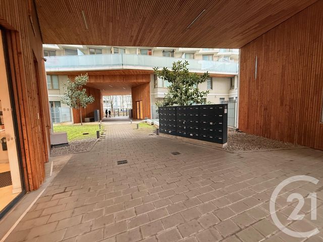 Appartement F1 à louer - 1 pièce - 25.0 m2 - PARIS - 75019 - ILE-DE-FRANCE - Century 21 Pyrénées