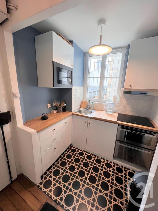 Appartement F2 à louer - 2 pièces - 33.07 m2 - PARIS - 75010 - ILE-DE-FRANCE - Century 21 Pyrénées