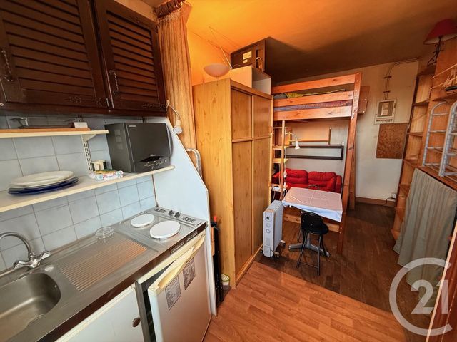 Appartement F1 à vendre - 1 pièce - 12.01 m2 - PARIS - 75019 - ILE-DE-FRANCE - Century 21 Pyrénées