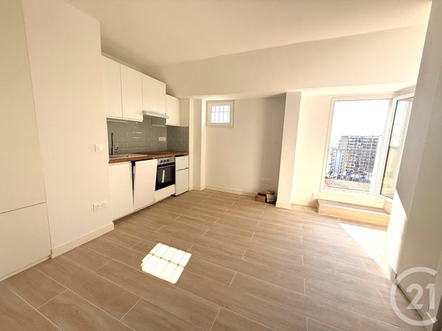 Appartement F1 à louer - 1 pièce - 30.0 m2 - PARIS - 75020 - ILE-DE-FRANCE - Century 21 Pyrénées