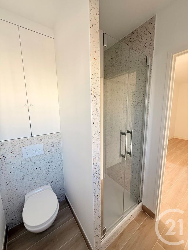 Appartement F1 à louer - 1 pièce - 30.0 m2 - PARIS - 75020 - ILE-DE-FRANCE - Century 21 Pyrénées