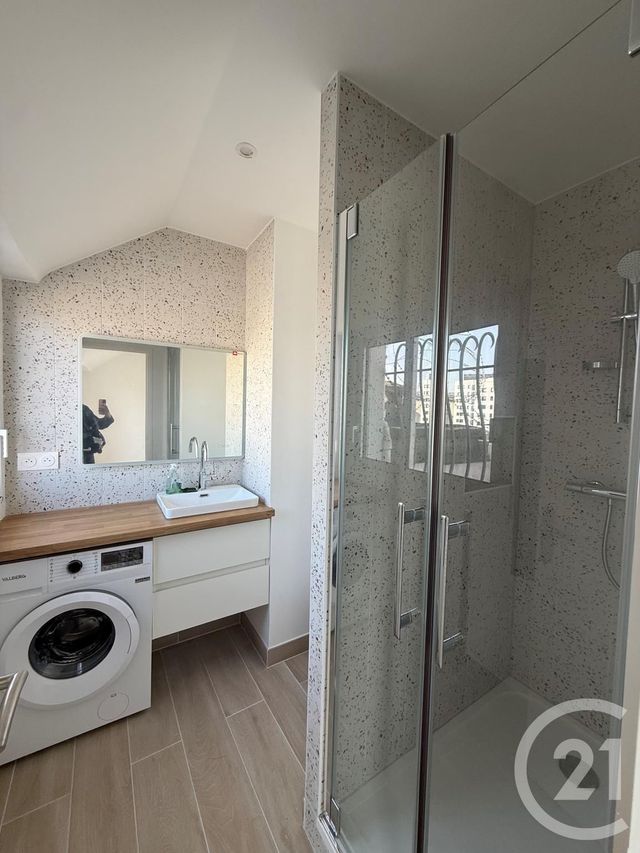 Appartement F1 à louer - 1 pièce - 30.0 m2 - PARIS - 75020 - ILE-DE-FRANCE - Century 21 Pyrénées