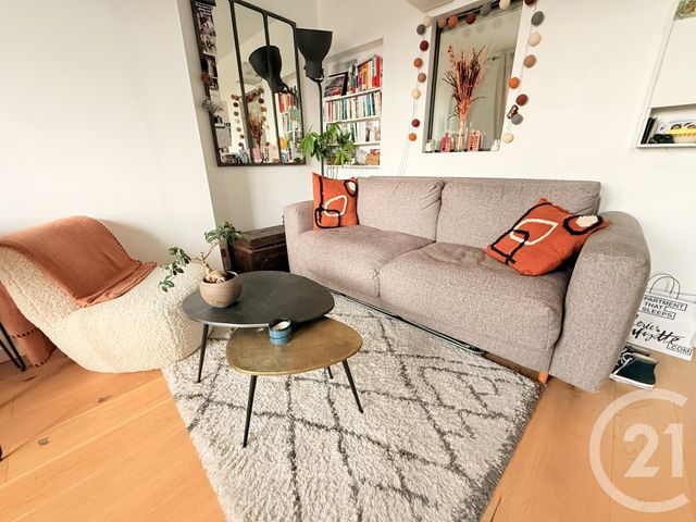 Appartement F2 à louer - 2 pièces - 31.0 m2 - PARIS - 75020 - ILE-DE-FRANCE - Century 21 Pyrénées