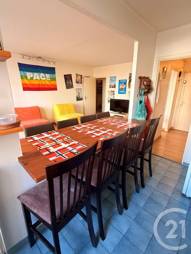 Appartement F2 à vendre - 2 pièces - 54.2 m2 - PARIS - 75020 - ILE-DE-FRANCE - Century 21 Pyrénées