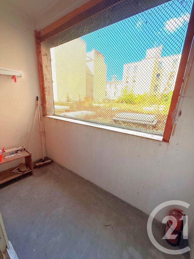 Appartement F2 à vendre - 2 pièces - 54.2 m2 - PARIS - 75020 - ILE-DE-FRANCE - Century 21 Pyrénées
