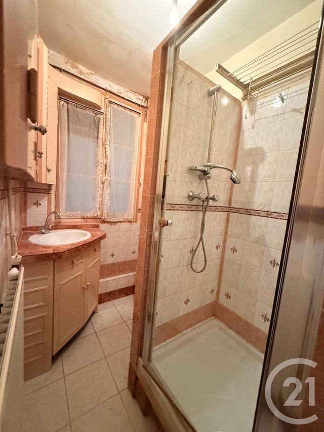 Appartement à vendre - 3 pièces - 49.0 m2 - PARIS - 75020 - ILE-DE-FRANCE - Century 21 Pyrénées