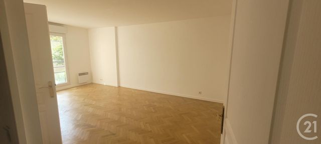 Appartement F2 à louer - 2 pièces - 45.1 m2 - LES LILAS - 93 - ILE-DE-FRANCE - Century 21 Pyrénées