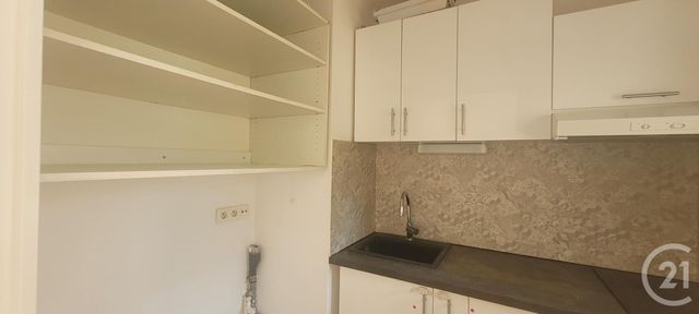 Appartement F2 à louer - 2 pièces - 45.1 m2 - LES LILAS - 93 - ILE-DE-FRANCE - Century 21 Pyrénées