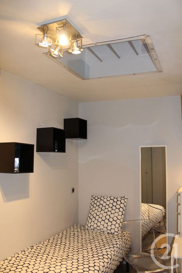 Appartement F1 à vendre - 1 pièce - 10.48 m2 - PARIS - 75020 - ILE-DE-FRANCE - Century 21 Pyrénées