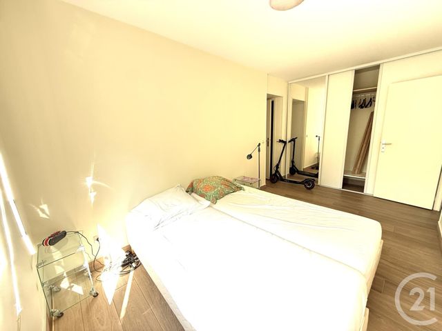 Appartement F2 à vendre - 2 pièces - 46.0 m2 - PARIS - 75020 - ILE-DE-FRANCE - Century 21 Pyrénées
