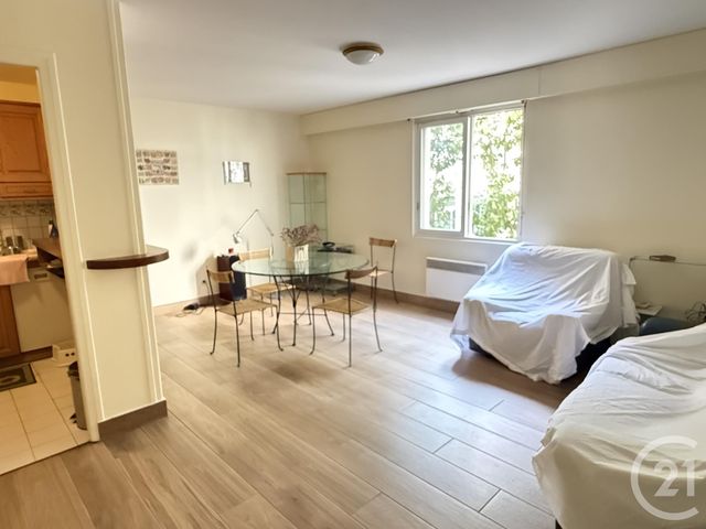 Appartement F2 à vendre - 2 pièces - 46.0 m2 - PARIS - 75020 - ILE-DE-FRANCE - Century 21 Pyrénées