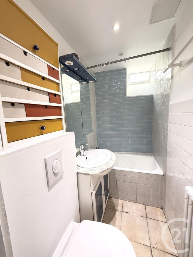 Appartement F3 à vendre - 3 pièces - 41.0 m2 - PARIS - 75020 - ILE-DE-FRANCE - Century 21 Pyrénées