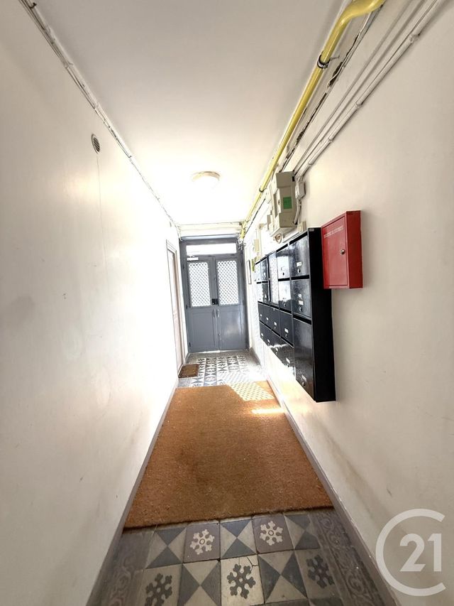 Appartement F3 à vendre - 3 pièces - 41.0 m2 - PARIS - 75020 - ILE-DE-FRANCE - Century 21 Pyrénées