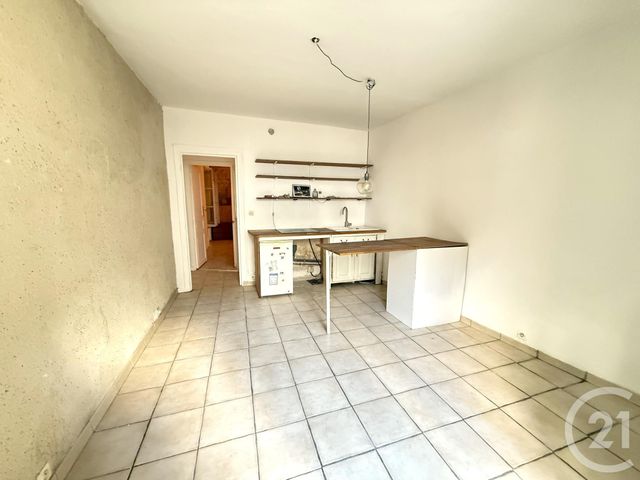 Appartement F3 à vendre - 3 pièces - 41.0 m2 - PARIS - 75020 - ILE-DE-FRANCE - Century 21 Pyrénées