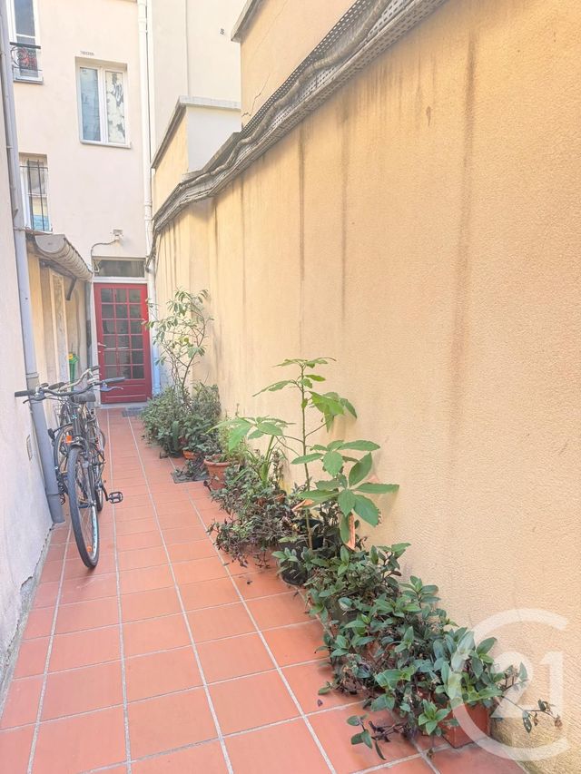 Appartement F1 à vendre - 1 pièce - 28.0 m2 - PARIS - 75020 - ILE-DE-FRANCE - Century 21 Pyrénées