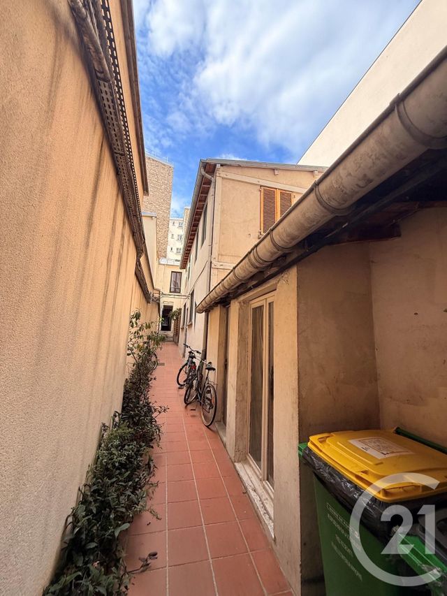 Appartement F1 à vendre - 1 pièce - 27.3 m2 - PARIS - 75020 - ILE-DE-FRANCE - Century 21 Pyrénées
