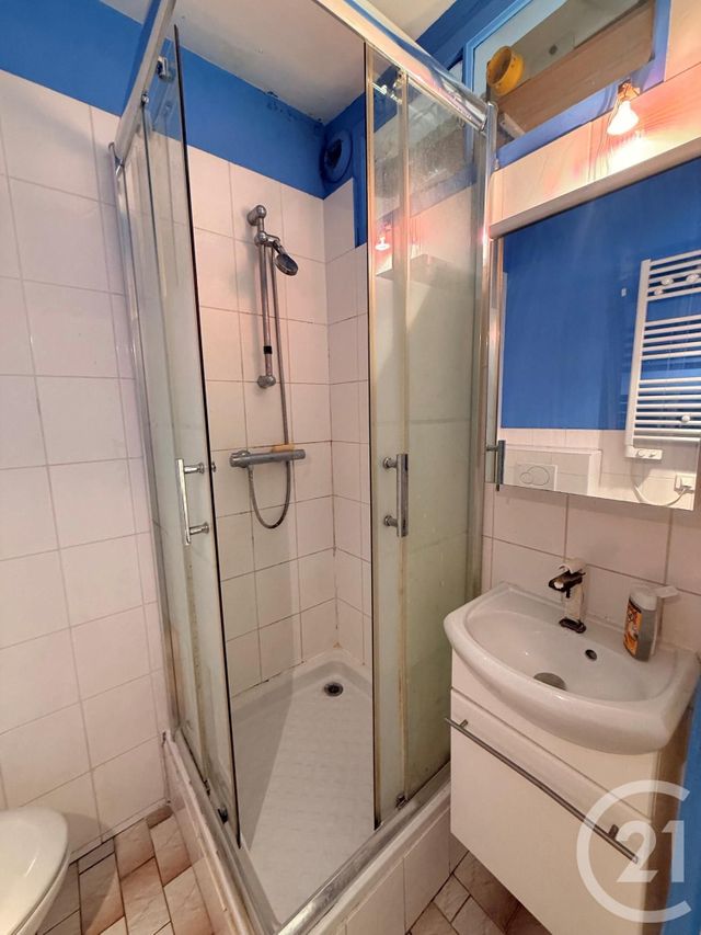 Appartement F1 à vendre - 1 pièce - 27.3 m2 - PARIS - 75020 - ILE-DE-FRANCE - Century 21 Pyrénées