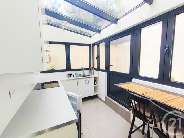 Appartement F1 à louer - 1 pièce - 24.9 m2 - PARIS - 75020 - ILE-DE-FRANCE - Century 21 Pyrénées