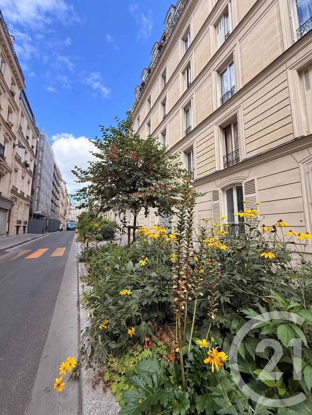 Appartement F2 à vendre - 2 pièces - 41.0 m2 - PARIS - 75009 - ILE-DE-FRANCE - Century 21 Pyrénées