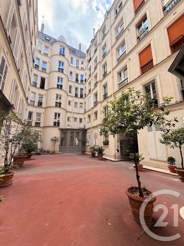 Appartement F2 à vendre - 2 pièces - 41.0 m2 - PARIS - 75009 - ILE-DE-FRANCE - Century 21 Pyrénées