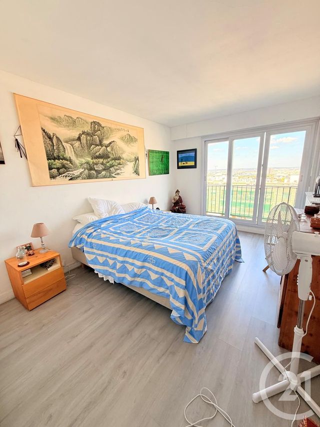 Appartement F3 à vendre - 3 pièces - 72.0 m2 - PARIS - 75020 - ILE-DE-FRANCE - Century 21 Pyrénées