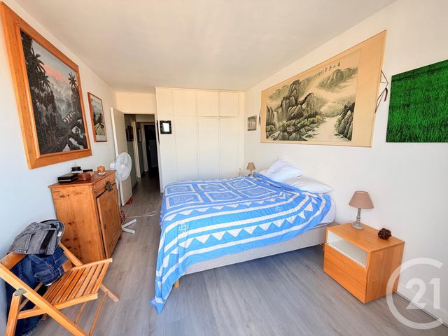 Appartement F3 à vendre - 3 pièces - 72.0 m2 - PARIS - 75020 - ILE-DE-FRANCE - Century 21 Pyrénées