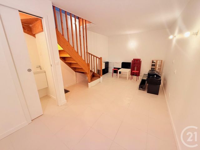 Appartement F2 à vendre - 2 pièces - 49.22 m2 - PARIS - 75020 - ILE-DE-FRANCE - Century 21 Pyrénées